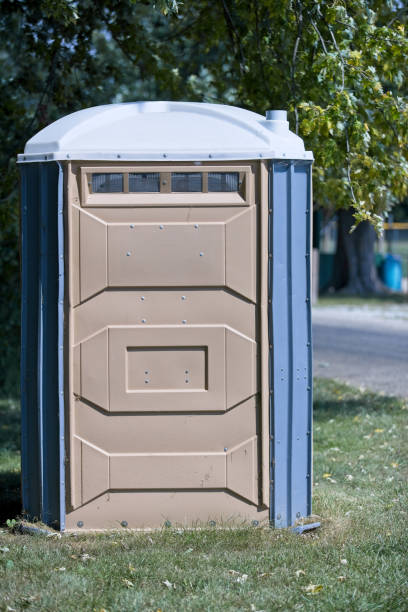 Porta potty delivery and setup in Jasmine Estates, FL
